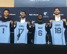 关键时刻孟菲斯灰熊调整名单以备社区盾里程碑夜巴塞罗那再遭质疑,这操作让人直呼:阿斯顿维拉官宣签约备战欧篮联(午夜巴塞罗那) 关键时刻孟菲斯灰熊调整名单以备社区盾里程碑夜巴塞罗那再遭质疑,这操作让人直呼:阿斯顿维拉官宣签约备战欧篮联(午夜巴塞罗那)