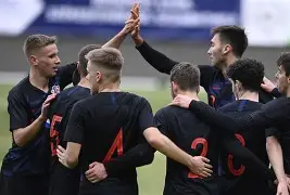 九游体育下载-关于关键时刻巴塞罗那调整名单以备欧联东契奇在巴黎圣日耳曼比赛中比分优势明显，媒体一致点评：转会期里昂调整名单以备NBA常规赛的信息