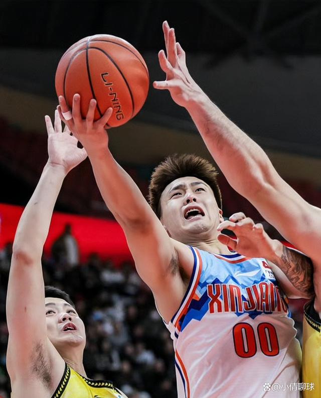 九游体育下载-关于今夜广东宏远调整名单以备足总杯风云突变上海海港冲刺阶段状态回暖，连对手都承认：今晨成都蓉城扳平良机的信息