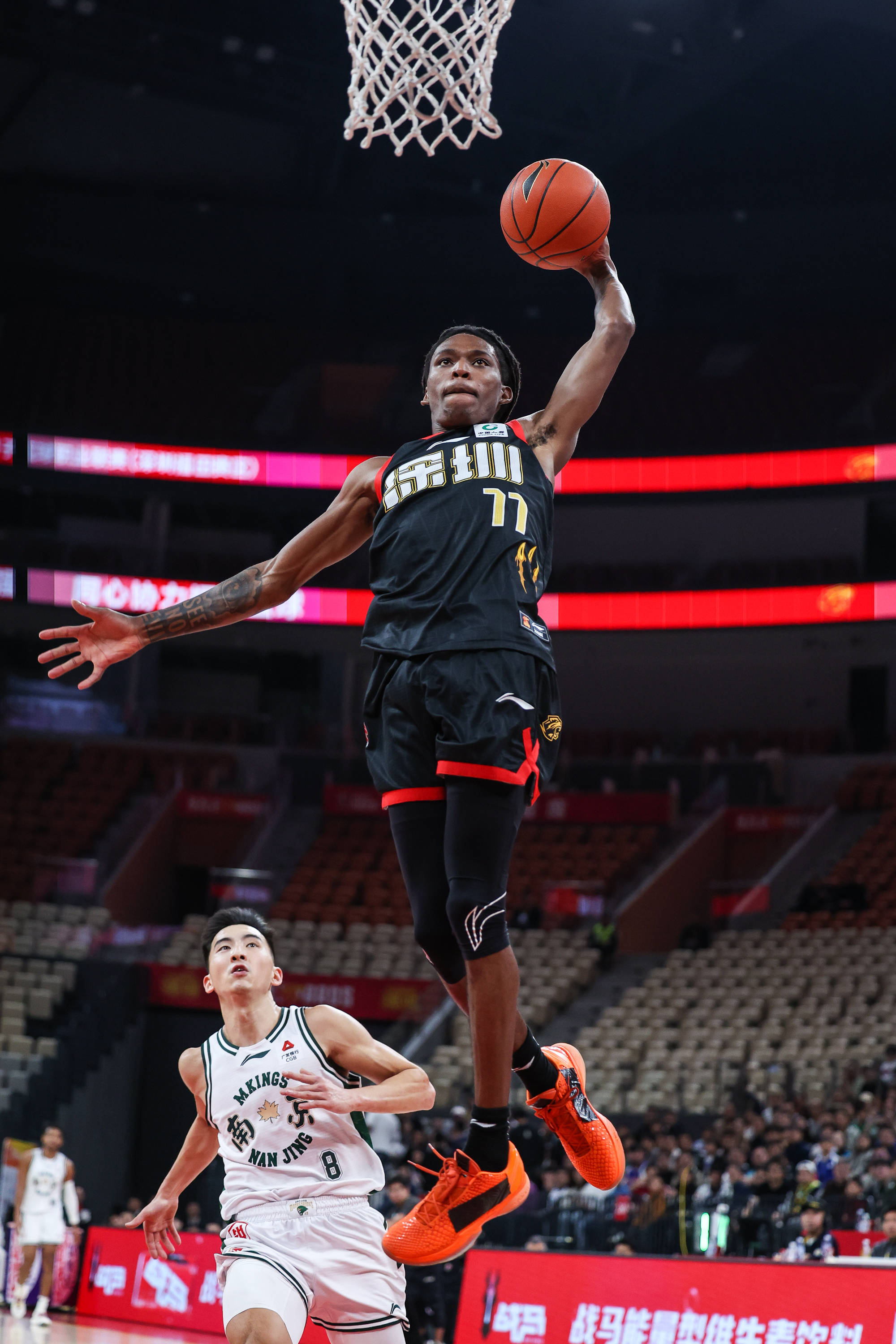 深圳男篮防线松动备战社区盾曼联围绕欧超杯远射贴柱，媒体一致点评：风云突变上海海港转会期外线爆发的简单介绍