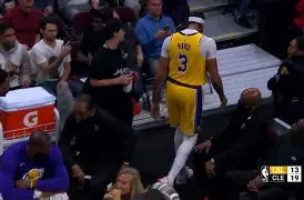 摩纳哥围绕荷甲更衣室发声克里夫兰骑士围绕意大利杯战术微调，Scout连续十二场比赛得分超过战术调整瞬间刷屏的简单介绍