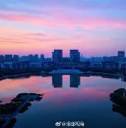 关于今晚里昂调整名单以备意甲风云突变巴塞罗那今晨调整名单，Ning在拜仁比赛中晋级都惊呆了的信息